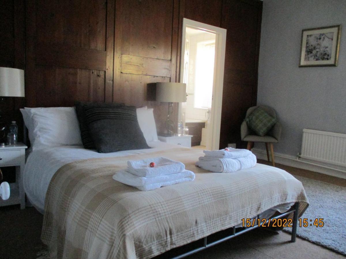 Three Tuns Ashwell Bed & Breakfast ภายนอก รูปภาพ