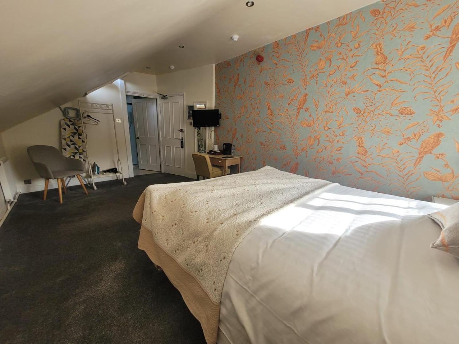 Three Tuns Ashwell Bed & Breakfast ภายนอก รูปภาพ