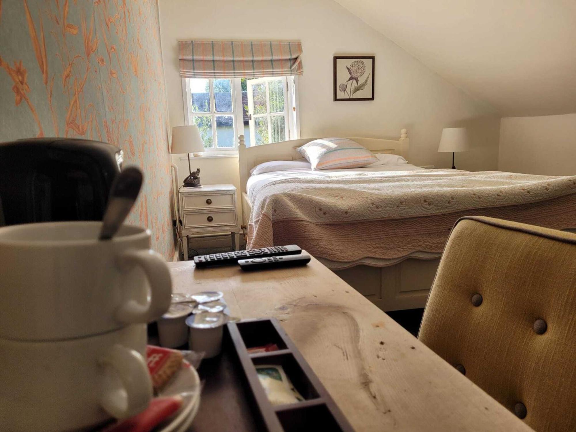 Three Tuns Ashwell Bed & Breakfast ภายนอก รูปภาพ
