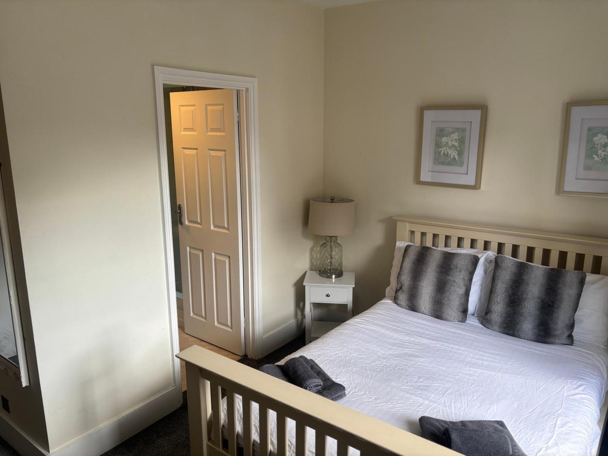 Three Tuns Ashwell Bed & Breakfast ภายนอก รูปภาพ