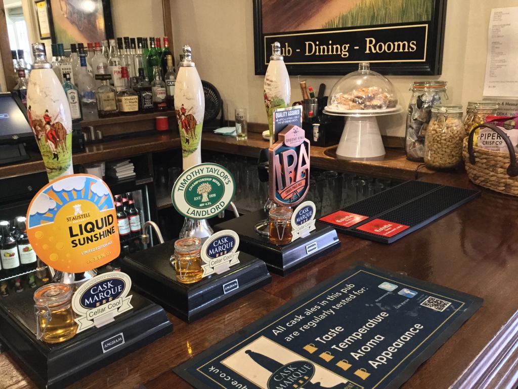 Three Tuns Ashwell Bed & Breakfast ภายนอก รูปภาพ