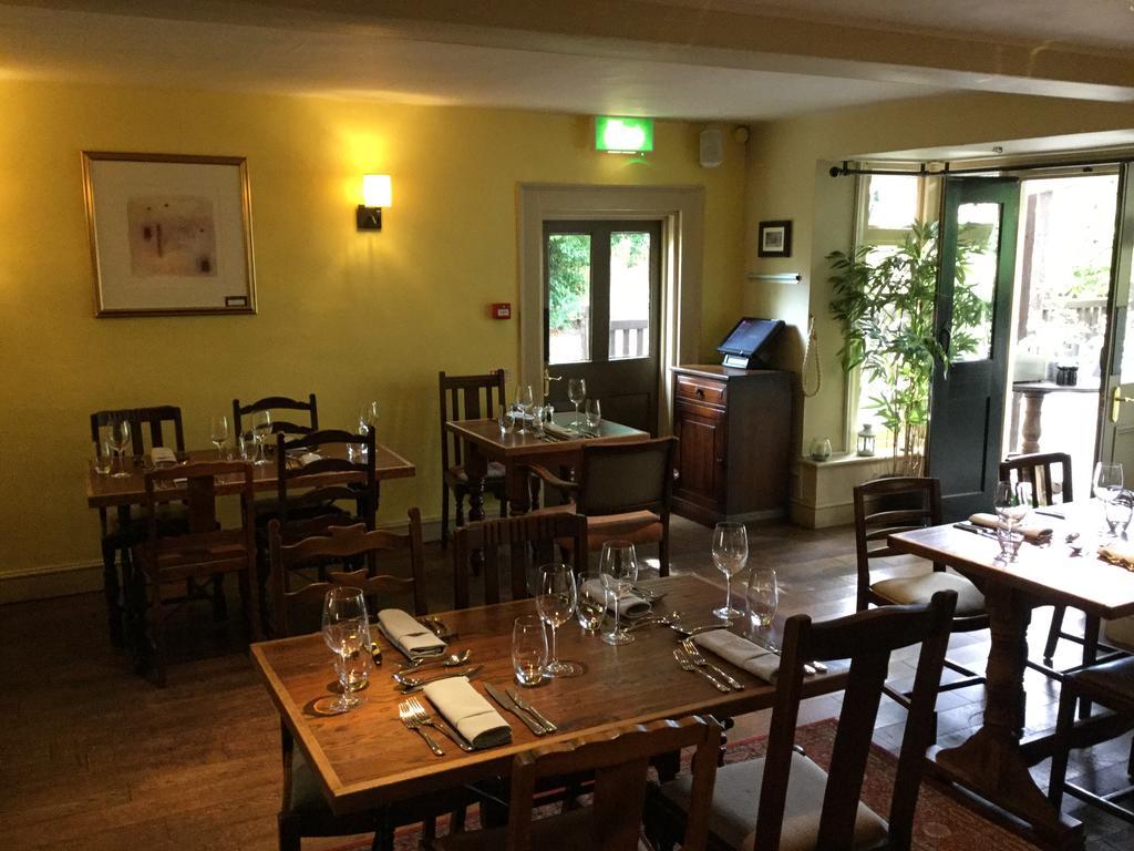 Three Tuns Ashwell Bed & Breakfast ภายนอก รูปภาพ